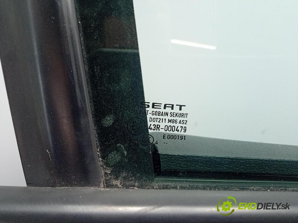 Seat Ibiza 2015 dveře před prave