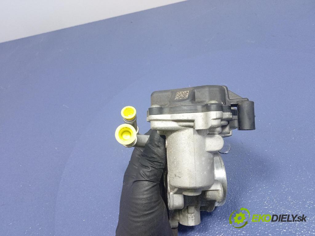 Vw Passat 2015 klapka 04L128059R