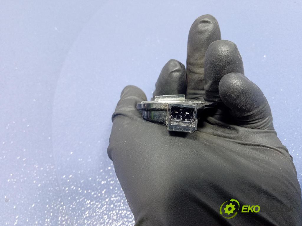 Vw Passat 2015 zrkadlo Vľavo: 3G0945291A