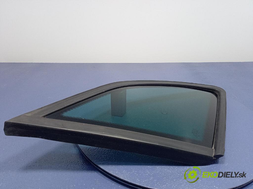 Seat Ibiza 2015 sklo Karosérie: Zad: