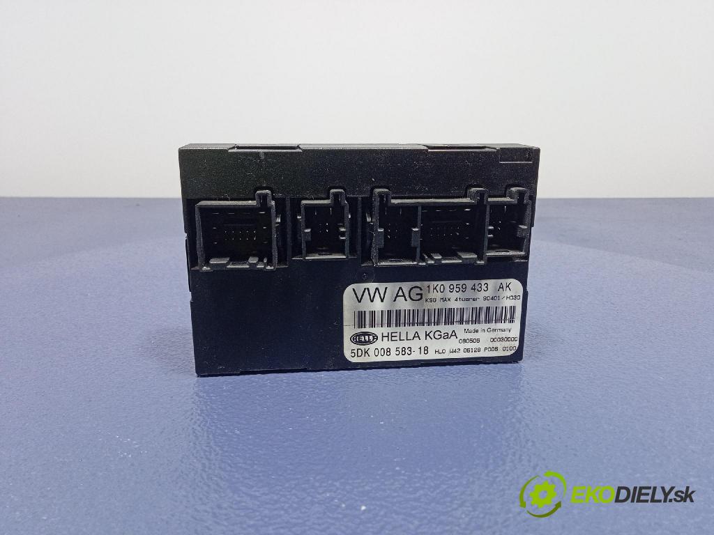 Seat Leon 2006 řídící jednotka 06A906033FF