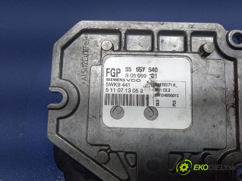 Opel Vectra 2006 řídící jednotka Motor: 55557540
