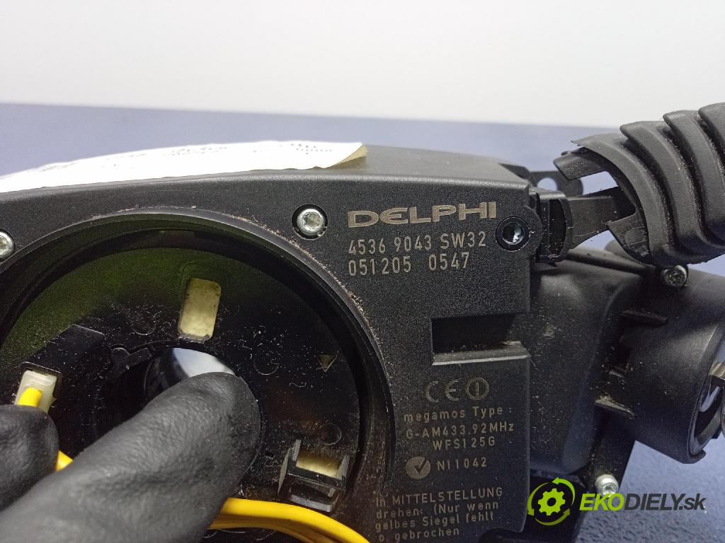 Opel Vectra 2006 řídící jednotka Motor: 55557540