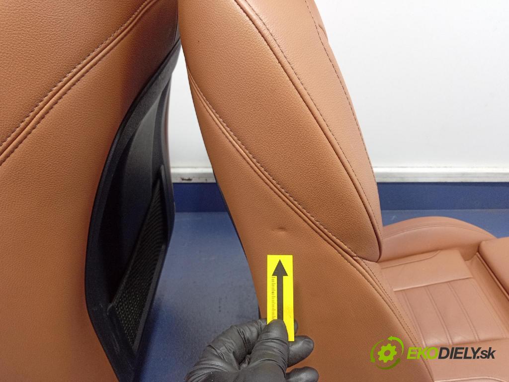Bmw Seria 3 2019 sedačke: Soubor.