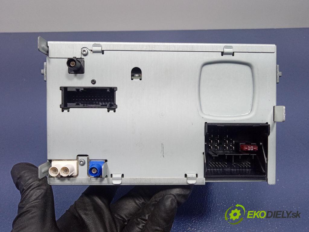 Vw Passat 2011 Radio I Navigace: 3C0035279