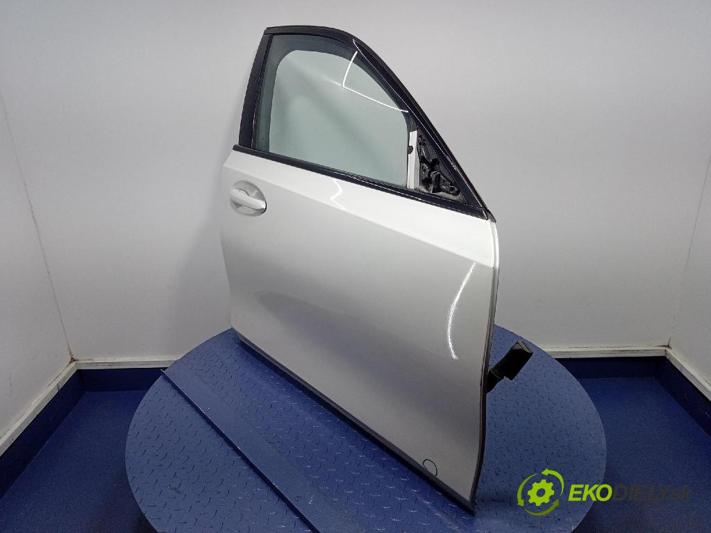 Bmw Seria 3 2019 dveře před prave