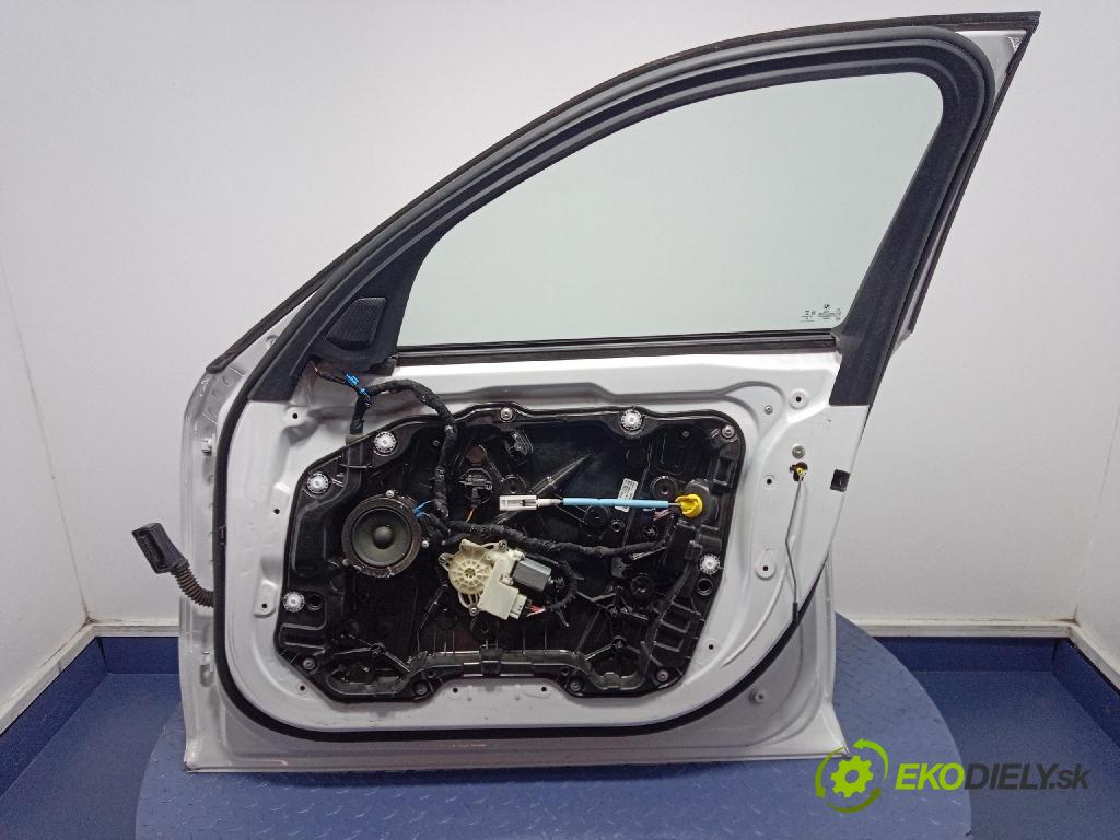 Bmw Seria 3 2019 dveře před prave 