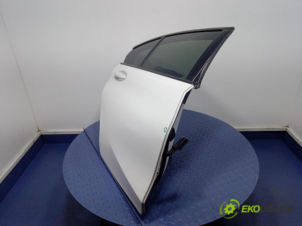 Bmw Seria 3 2019 dveře Zad: prave