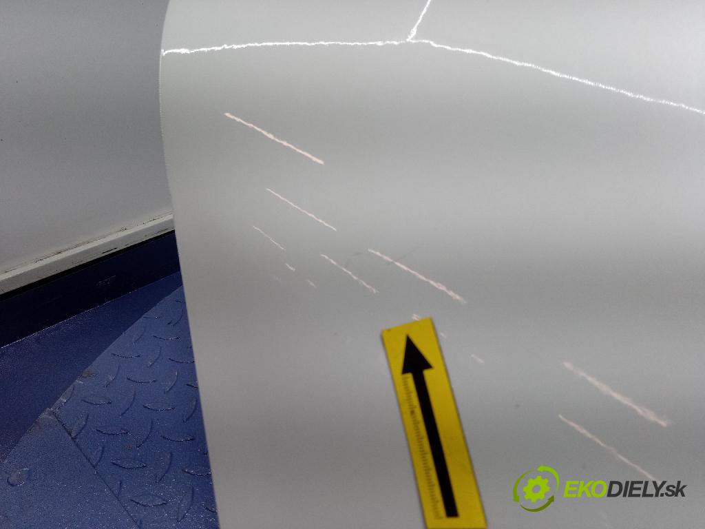 Bmw Seria 3 2019 dveře Zad: prave