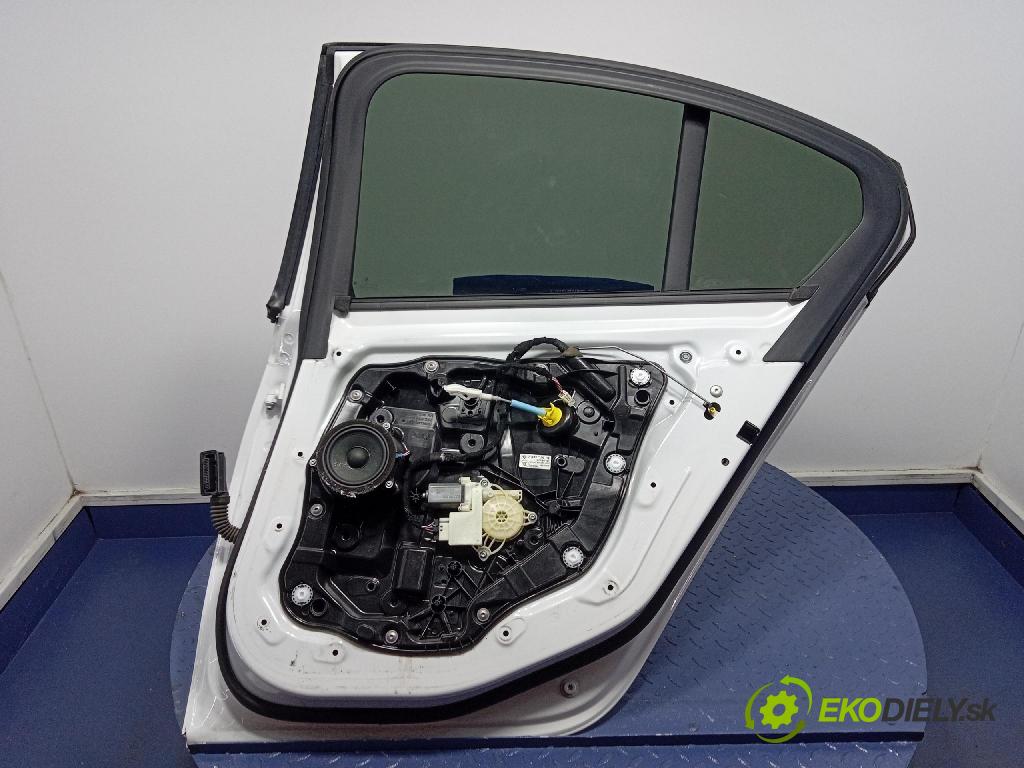 Bmw Seria 3 2019 dveře Zad: prave 