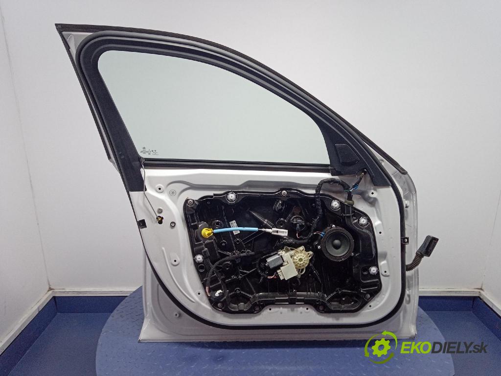 Bmw Seria 3 2019 dvere Predné Vľavo: 