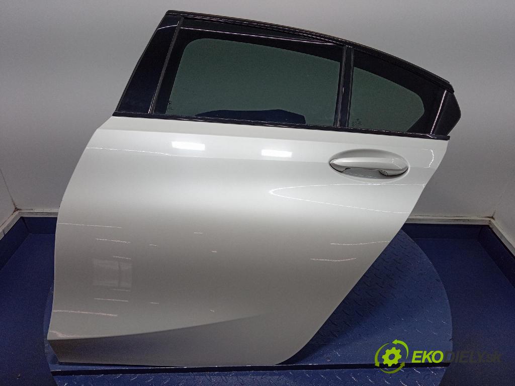 Bmw Seria 3 2019 dveře Zad: Vlevo, odjet:
