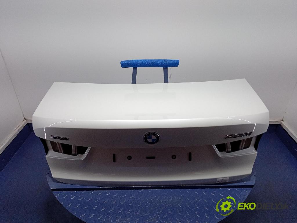 Bmw Seria 3 2019 zadna dveře kufra: kufra: