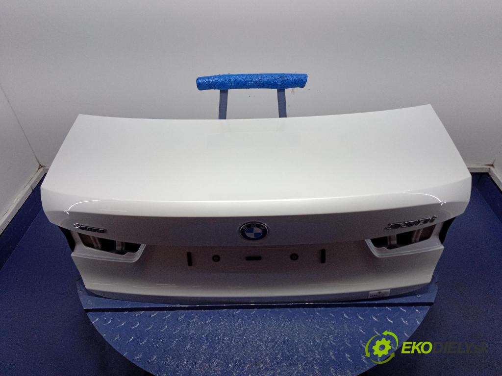 Bmw Seria 3 2019 zadna dveře kufra: kufra: