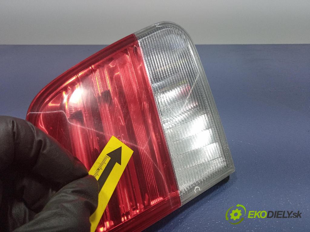 Toyota Avensis iii t27 0 světlo Zad: levá Uvnitř 15478