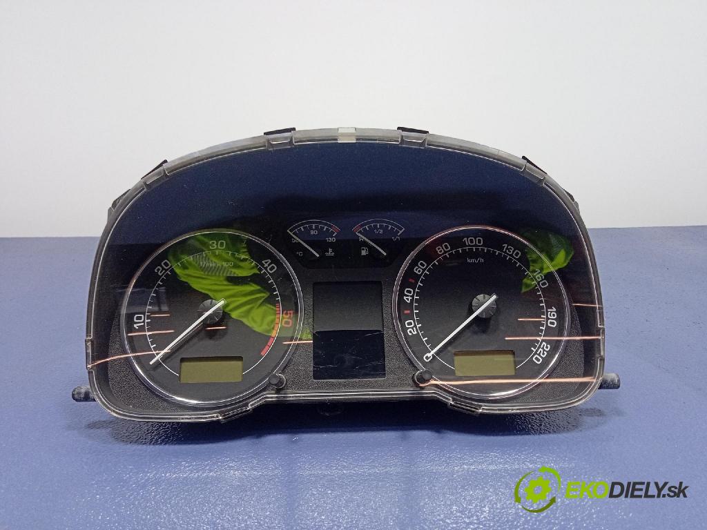 Skoda Octavia 2000 Přístrojová deska 1U0920820G