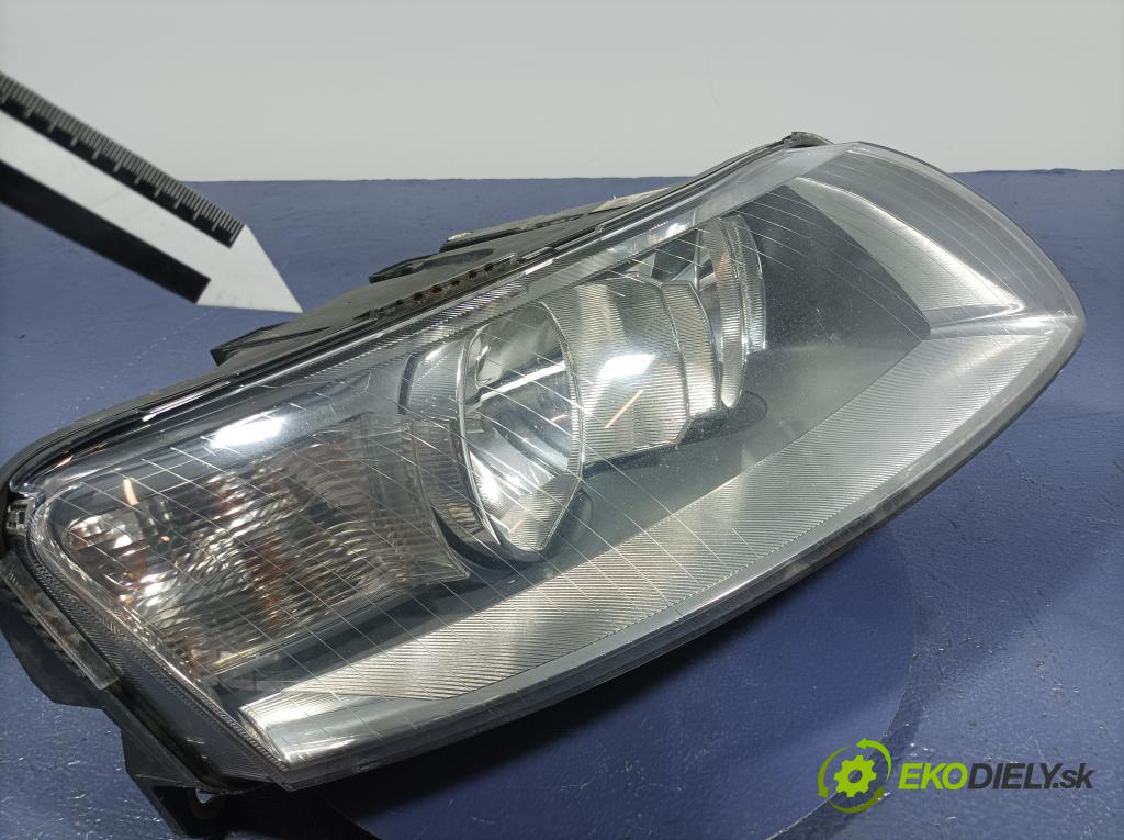 Audi A6 2007 světlo v pravo: 4F0941004A