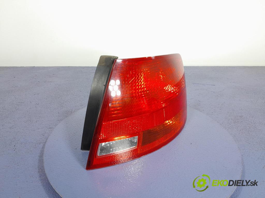 Audi A4 2007 světlo Zad: Práva: Mimo: 8E9945096C