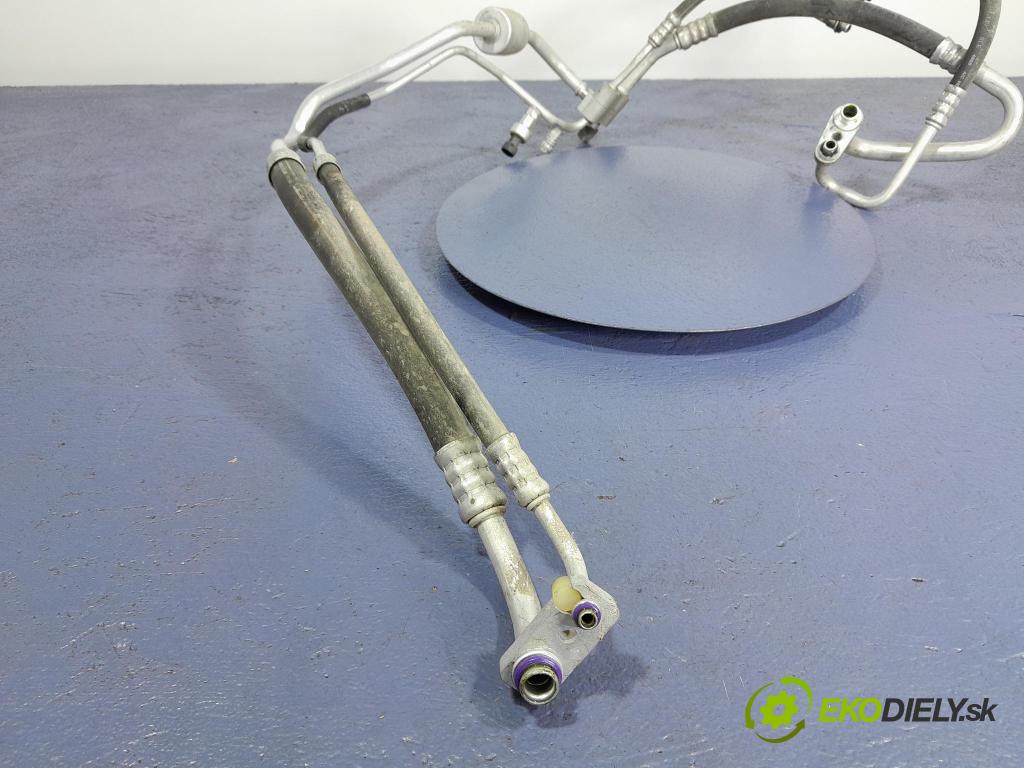 Opel Corsa 2007 trubka Klimatizace: