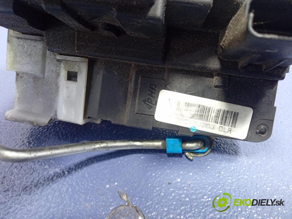 Hyundai I20 2009 zámek dveře před v pravo: 813201J200