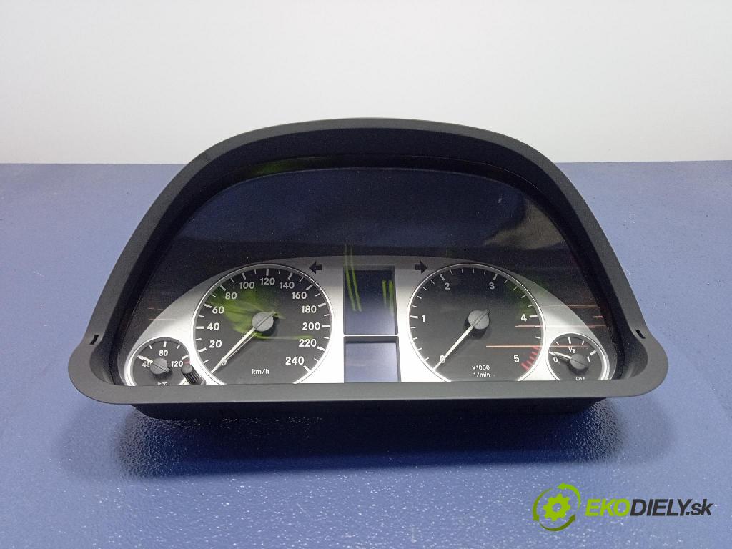 Mercedes B-Klasa 2008 Přístrojová deska A1695400948