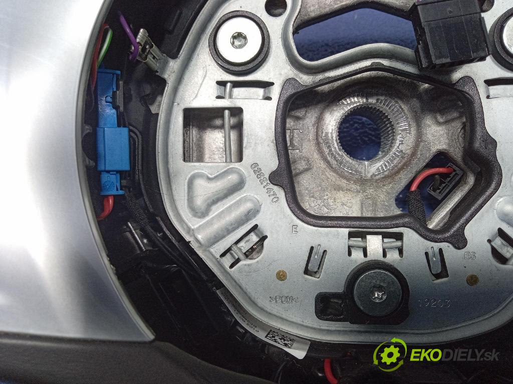 Bmw Seria 3 2019 volant 62821470