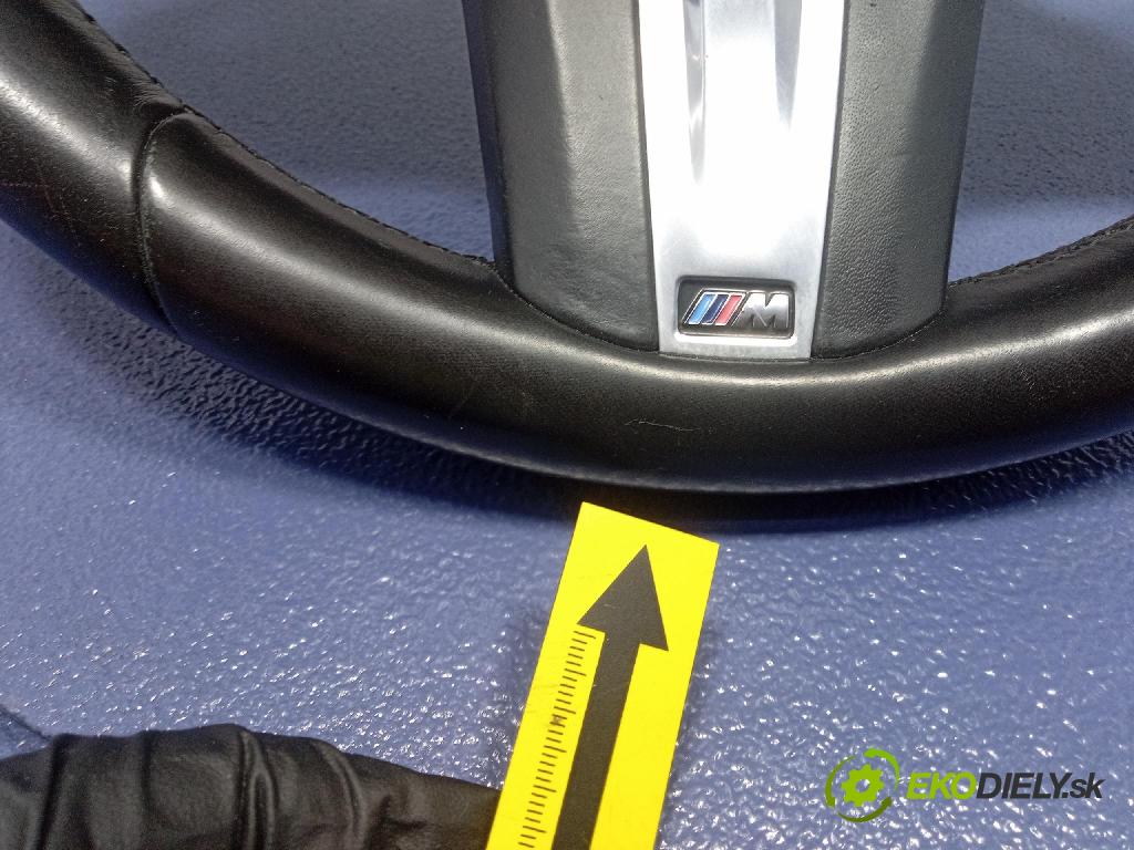 Bmw Seria 3 2019 volant 62821470