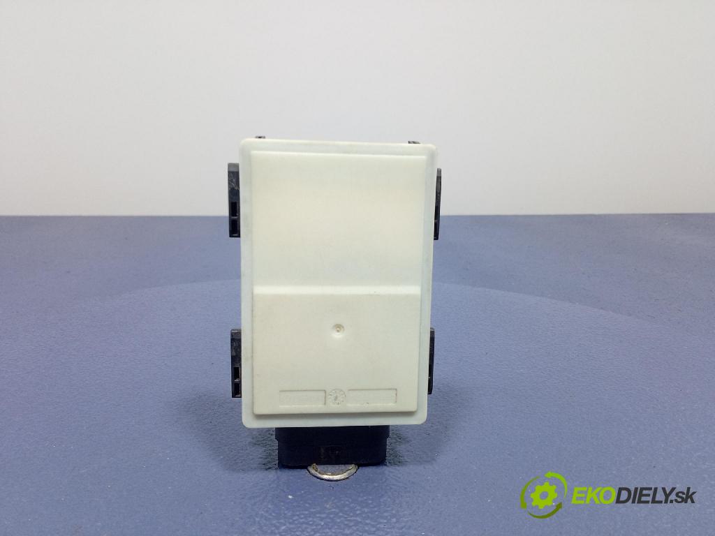 Bmw Seria 3 2019 Radar: 7915643