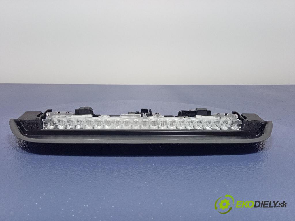 Bmw Seria 3 2019 Světlo Stop 7420462