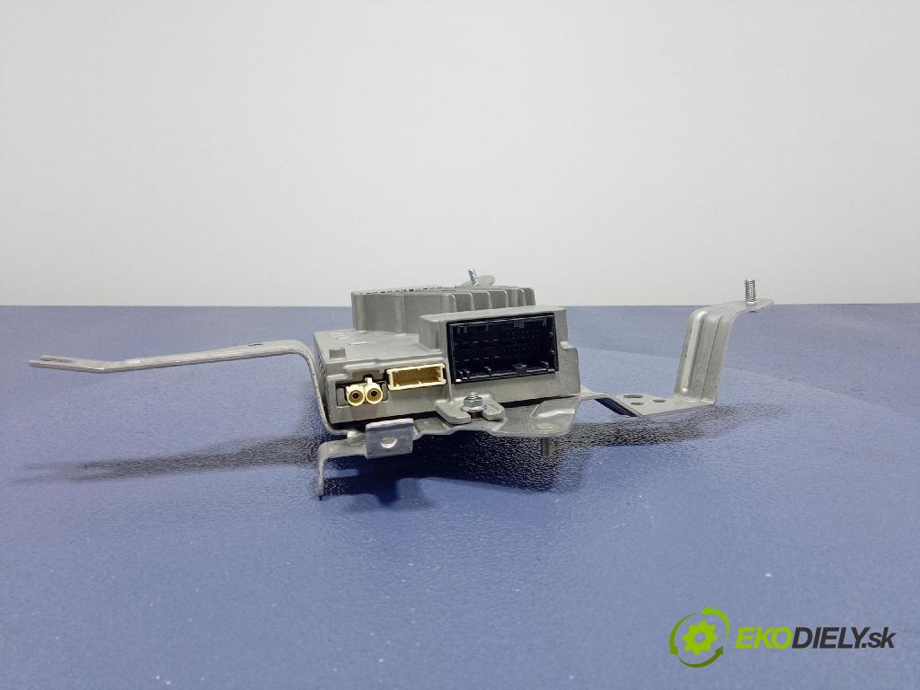 Bmw Seria 3 2019 Zesilovač: 7928581