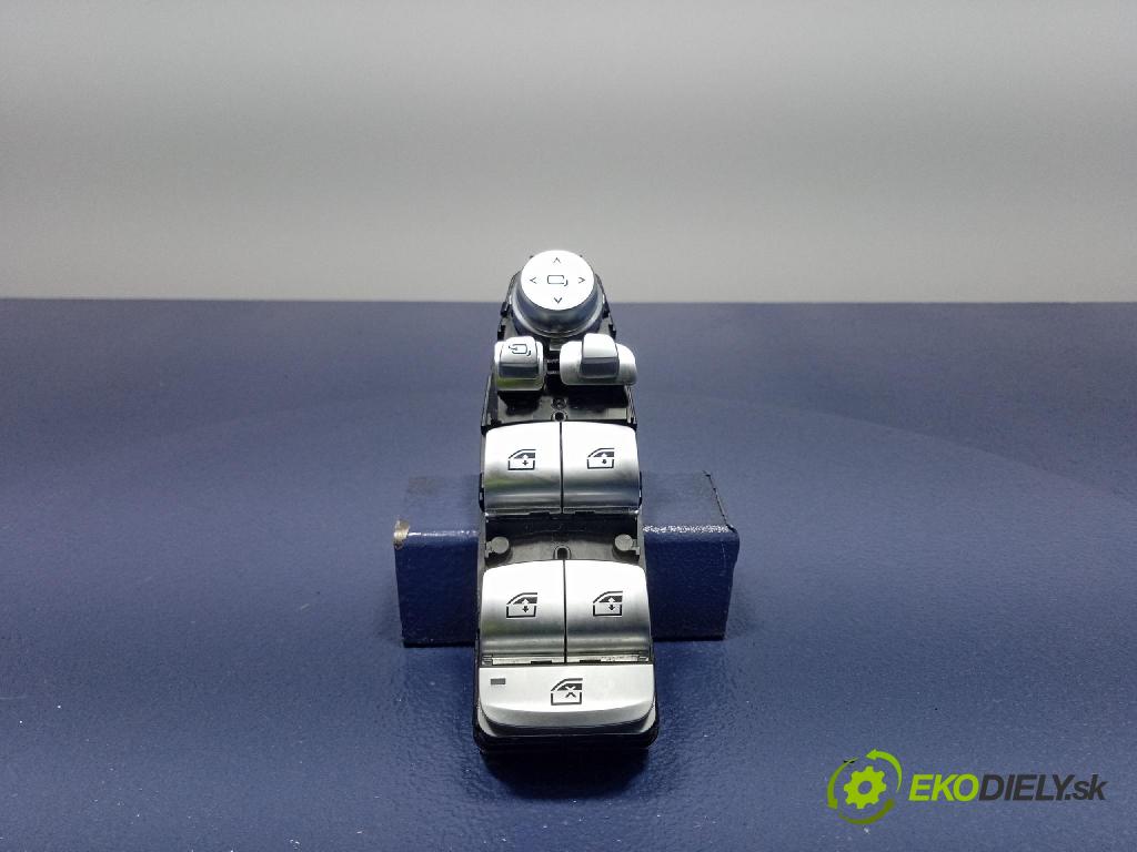 Bmw Seria 3 2019 Přepínač Sklenka: 6847099