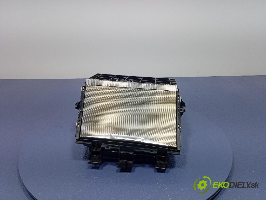 Bmw Seria 3 2019 kastlík 6806796