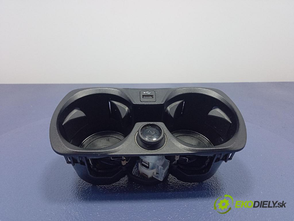 Bmw Seria 3 2019 kastlík 6809803