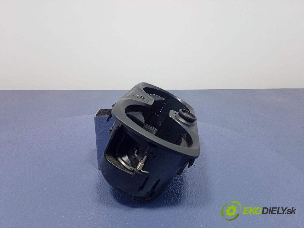 Bmw Seria 3 2019 kastlík 6809803