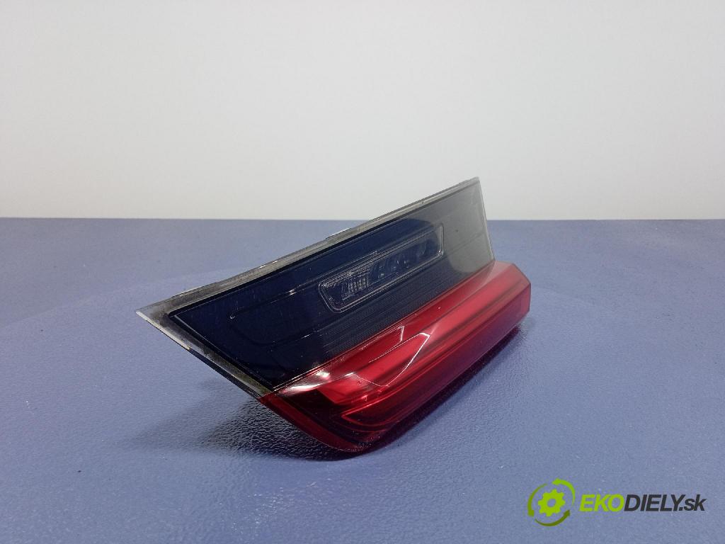 Bmw Seria 3 2019 svetlo / reflektor zad Prava: Vnútri: 7420454