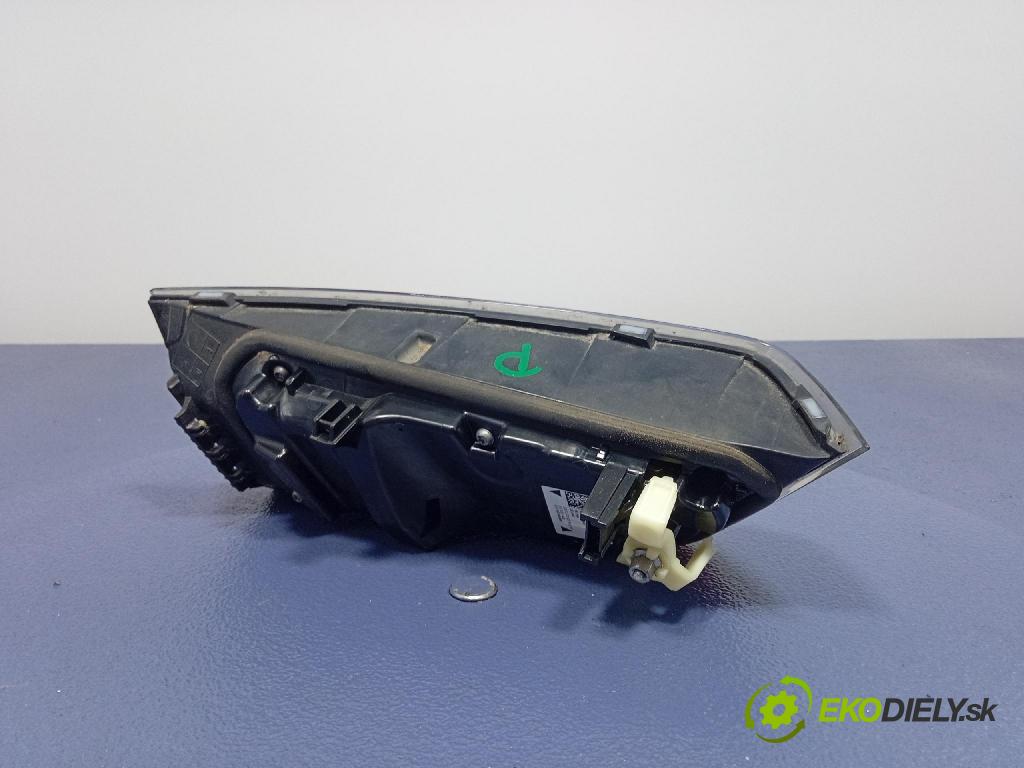 Bmw Seria 3 2019 svetlo / reflektor zad Prava: Vnútri: 7420454
