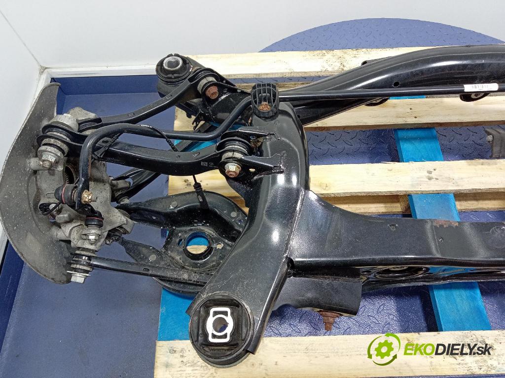 Bmw Seria 3 2019 výztuha Pozastavenia: Zad: 6876541