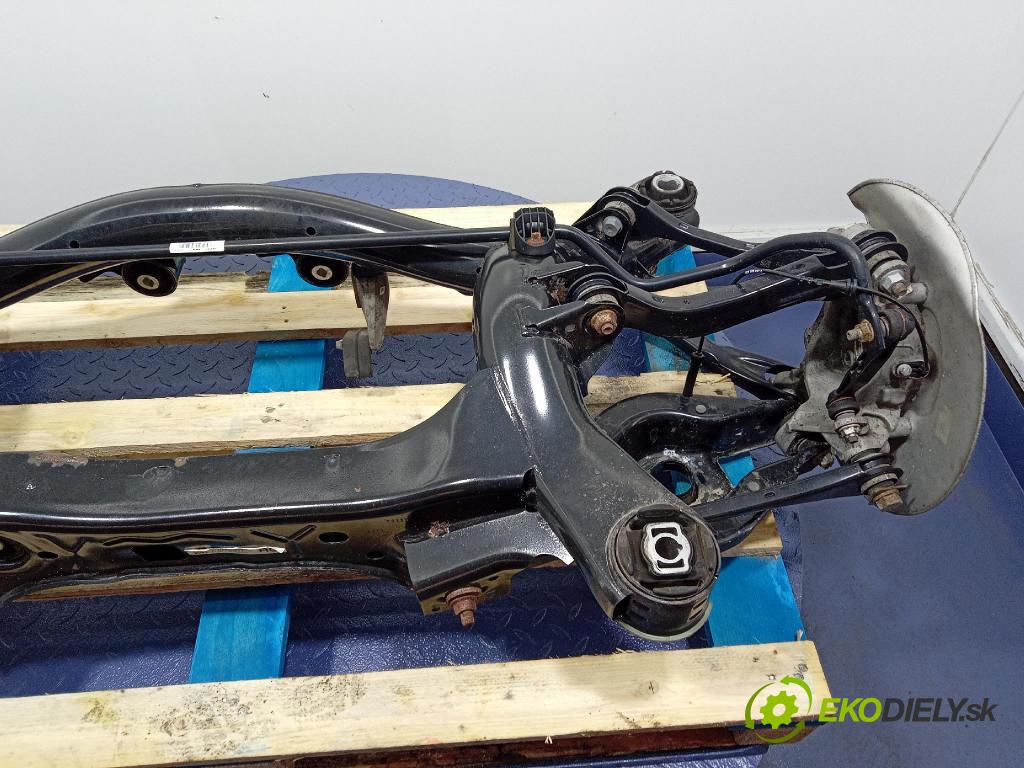 Bmw Seria 3 2019 výztuha Pozastavenia: Zad: 6876541