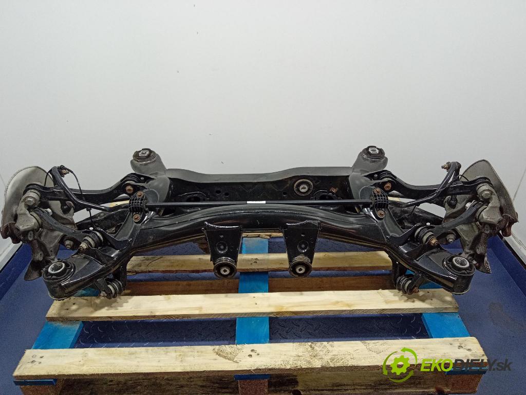 Bmw Seria 3 2019 výztuha Pozastavenia: Zad: 6876541