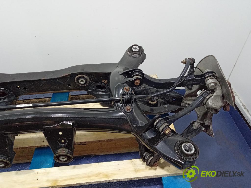 Bmw Seria 3 2019 výztuha Pozastavenia: Zad: 6876541