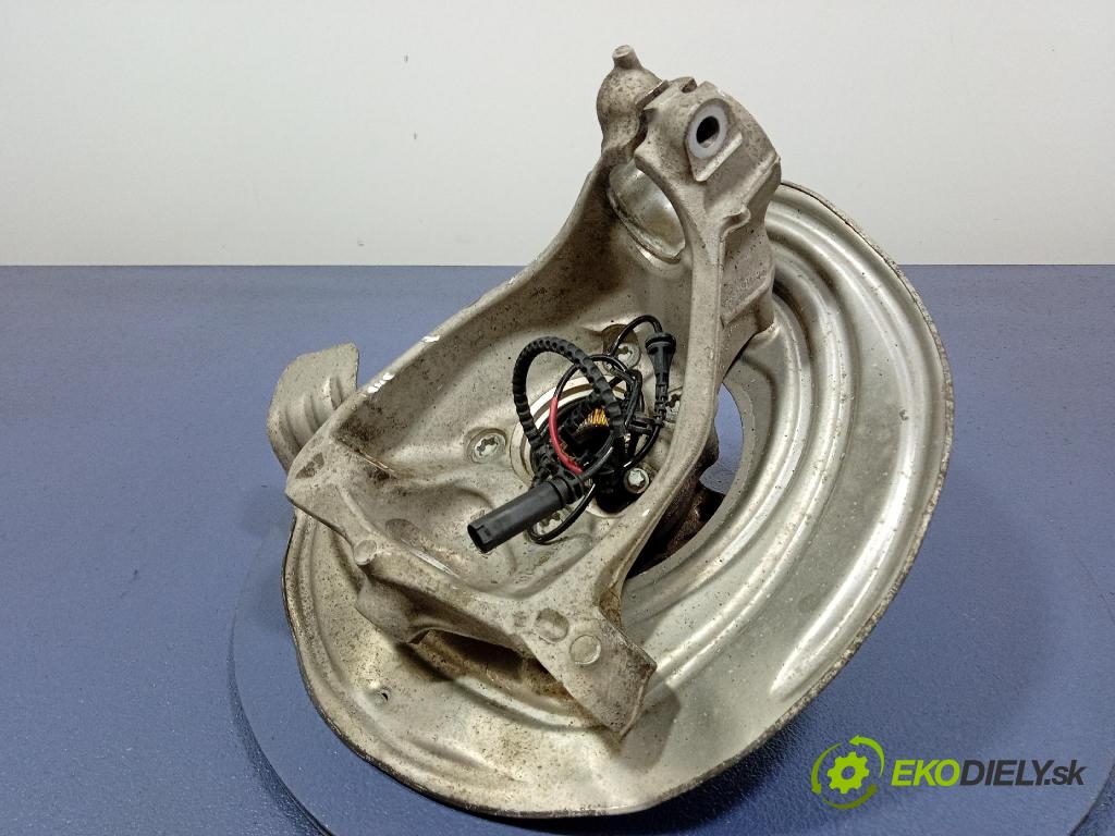 Bmw Seria 3 2019 náboj levá 6878611