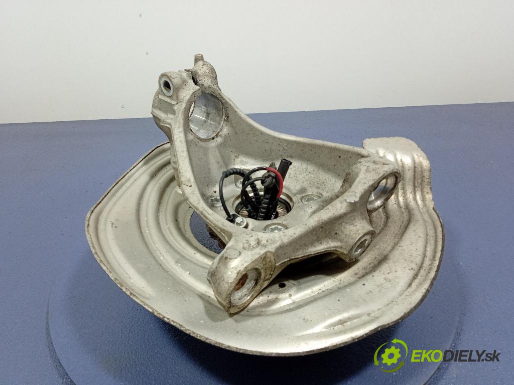 Bmw Seria 3 2019 náboj Práva: 6878612