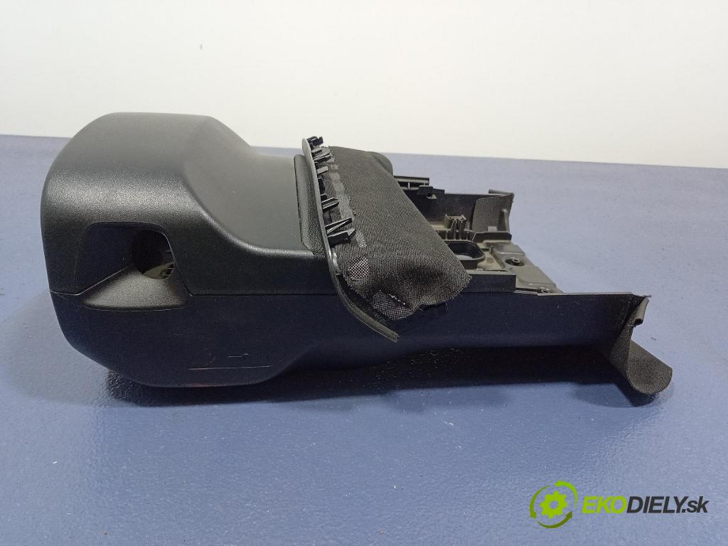Bmw Seria 3 2019 kryt Plast: Interiéry: 6805545
