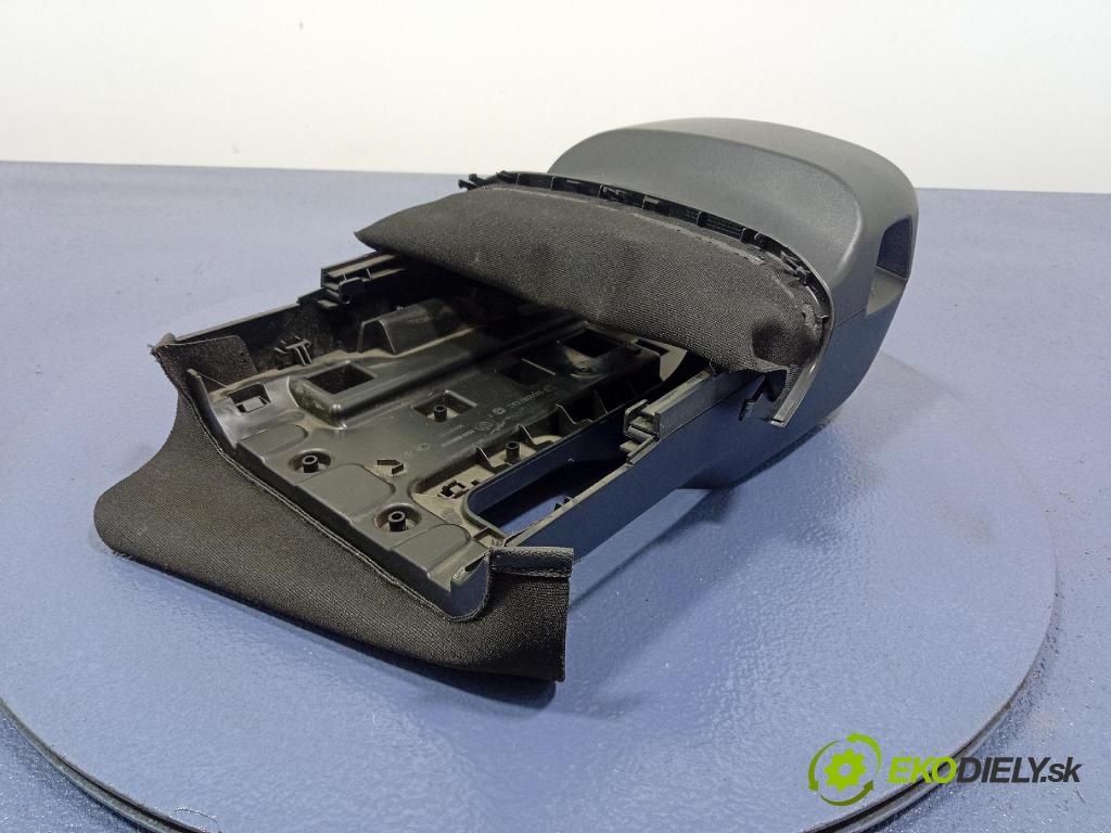 Bmw Seria 3 2019 kryt Plast: Interiéry: 6805545