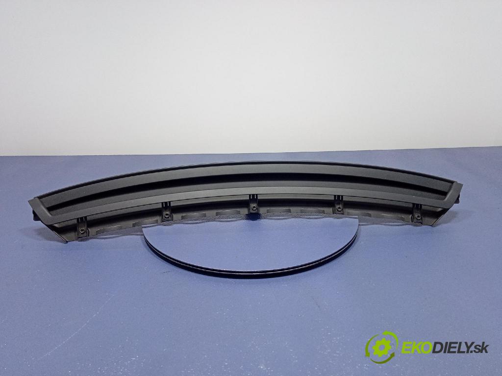 Bmw Seria 3 2019 kryt Plast: Interiéry: 7433287