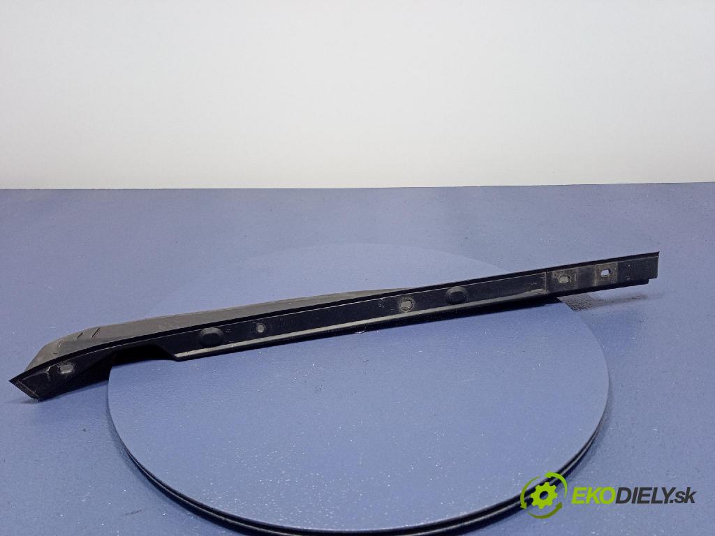 Bmw Seria 3 2019 kryt Plast: podvozek: 7419385
