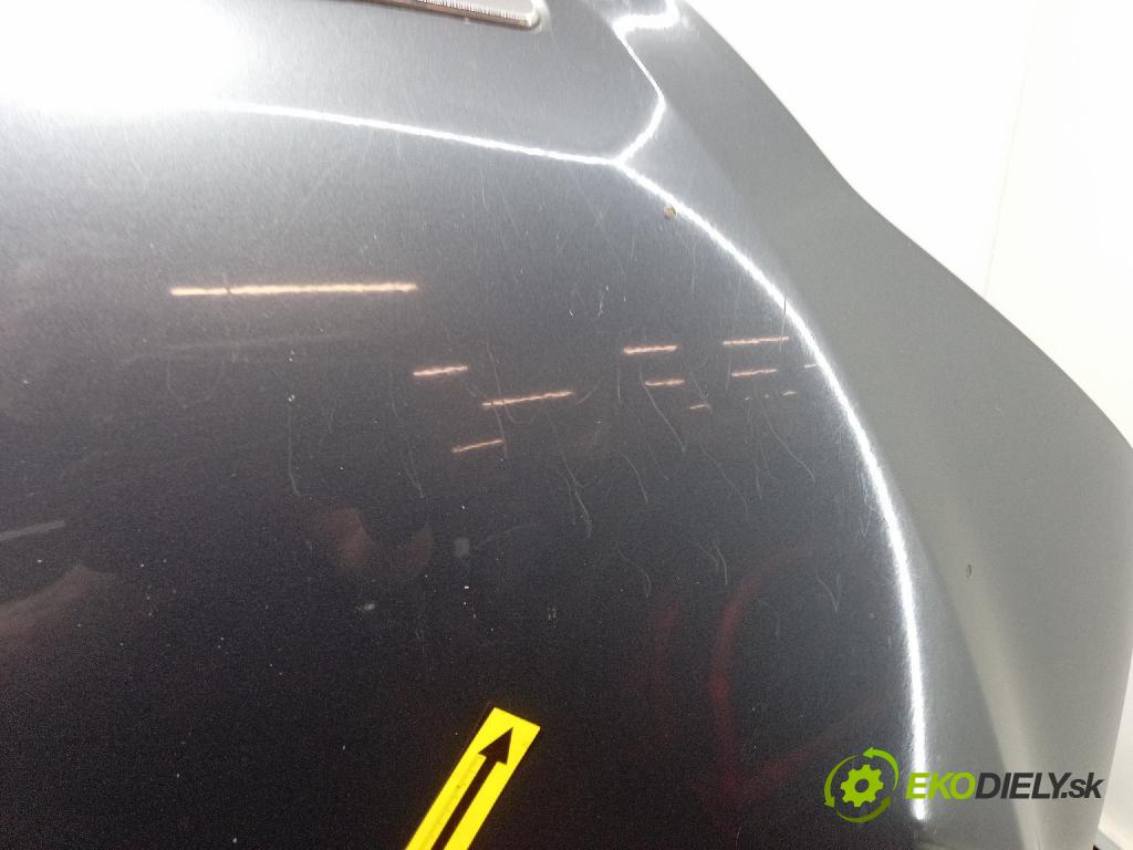 Mazda 2 2003 kapota přední: