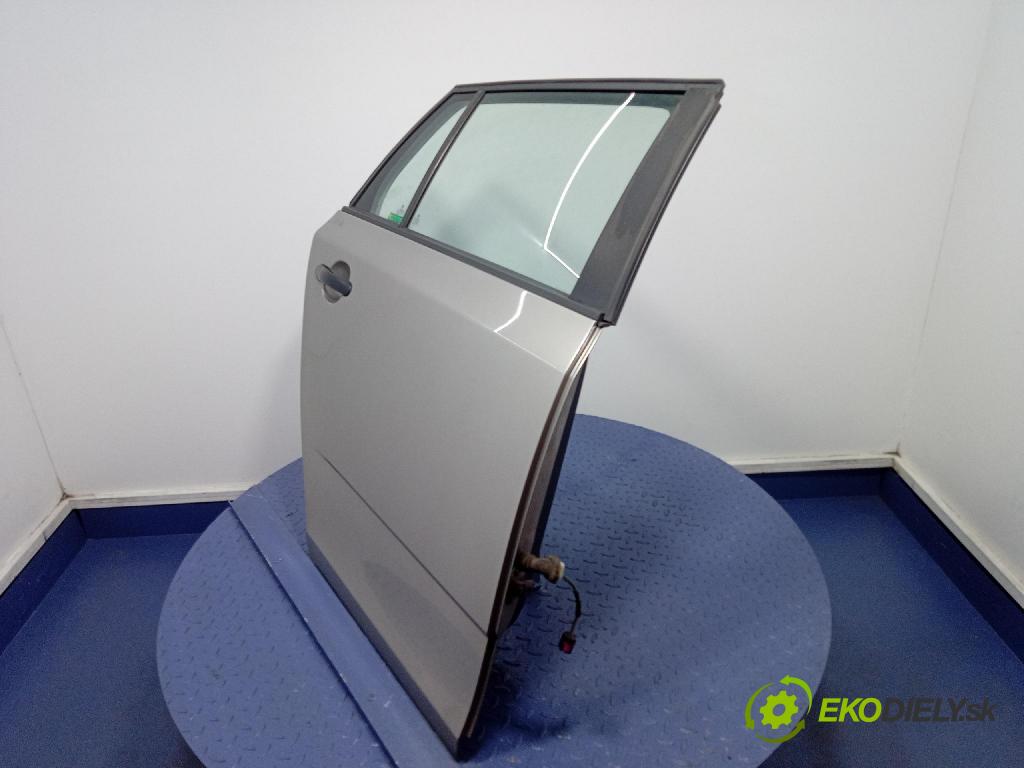 Skoda Fabia 2012 dveře Zad: prave