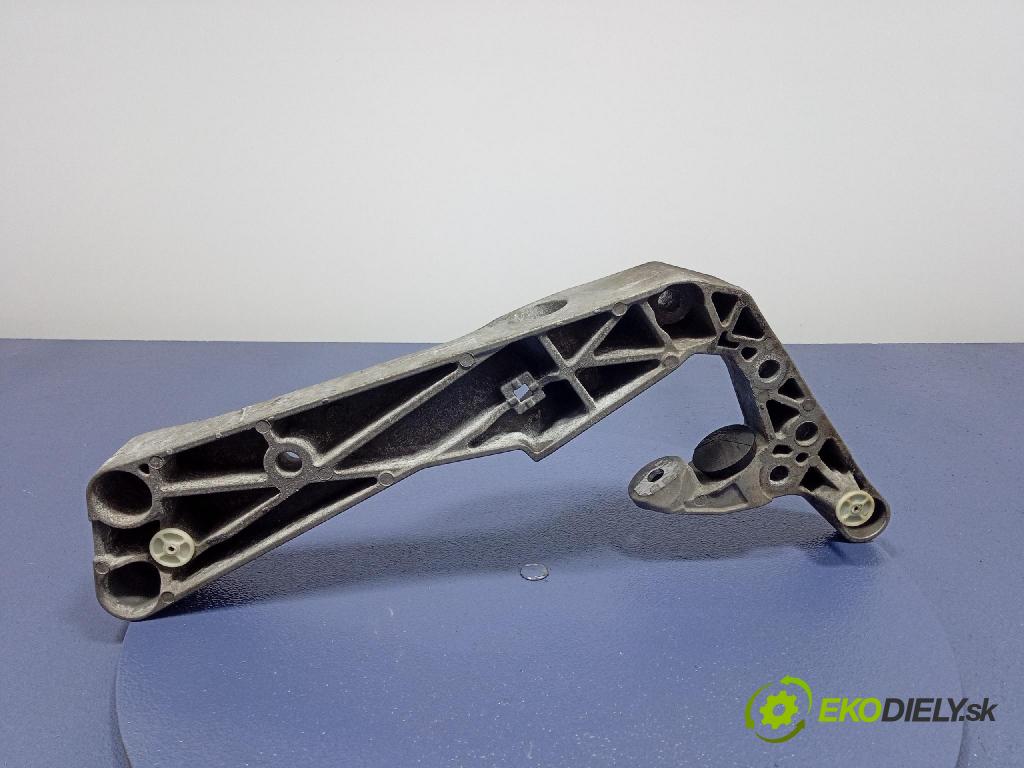 Bmw Seria 3 2019 airbag / držiak skrine 9485312