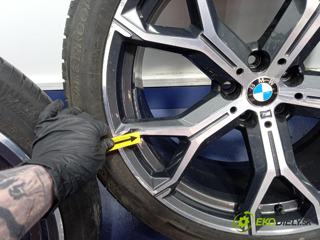 Bmw X5 0 Ráfiky: Hlinikové: Pneumatiky: 8071998 8071999